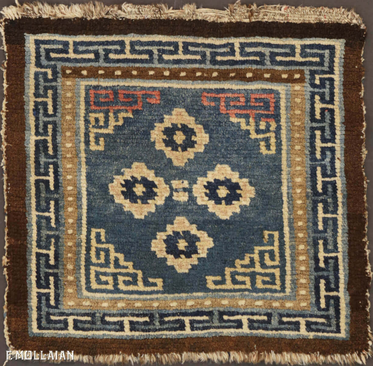Antique Tibetan Rug n°:92055613